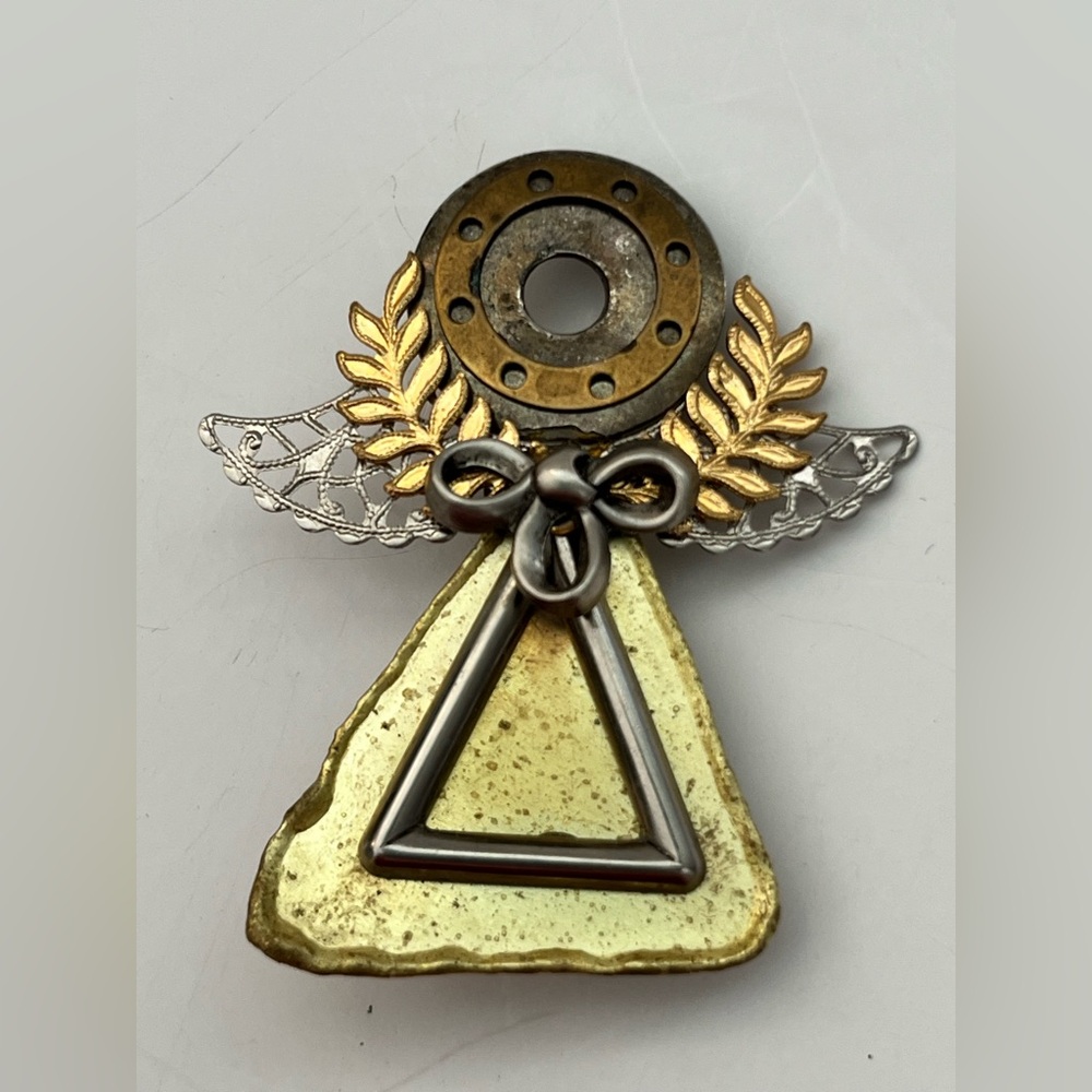 mixed-metal angel brooch pin - Treska (vintage)